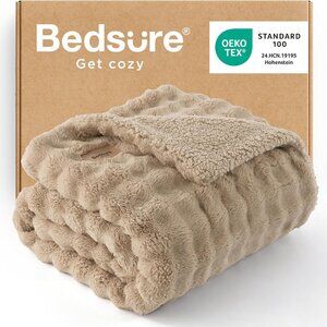 Bedsure Bubble Sherpa Throw Blanket 50x60 Inches